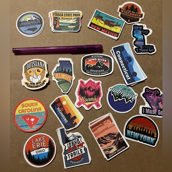 Wisconsin Matte Finish PVC Removable Waterproof Decor Accent St… - Picture 7 of 9